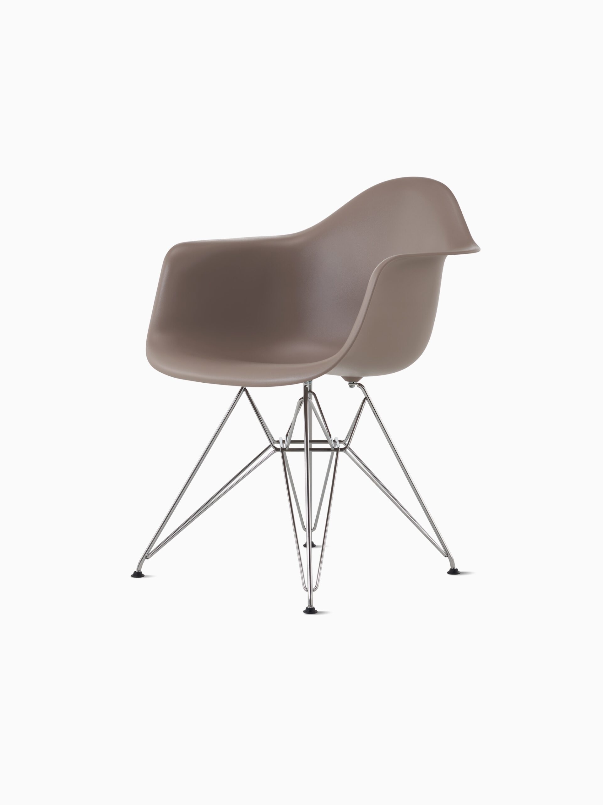 ig_prd_ovw_eames_molded_plastic_chairs_11